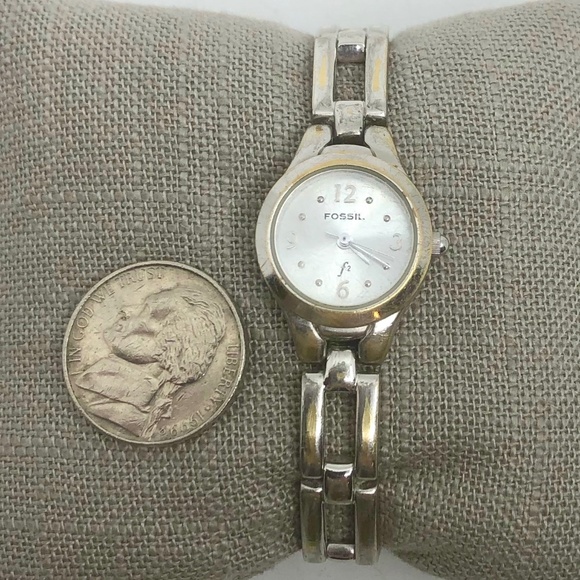 FOSSIL~es9048~f2~silver dial~LADIES' STAINLESS STEEL WATCH - Picture 3 of 5